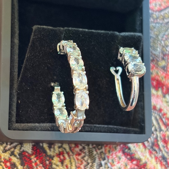 Two solo sterling silver hoop earrings: Cambodian Zirkon & Green Amethyst - Picture 13 of 13